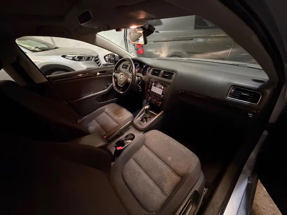 Volkswagen Vento Advance Plus 2.5 Tiptronic 170cv — foto 6